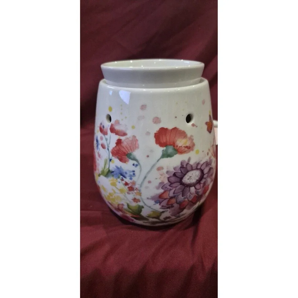 Scentsy Club Exclusive SPREAD YOUR WINGS Premium Warmer RARE Butterflies EUC